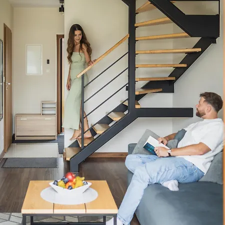 Frühstückspension Przy Termach Apartamenty, Pokoje - Podgrzewany Basen, Hydromasaz I Tylko 70M Termy 3*