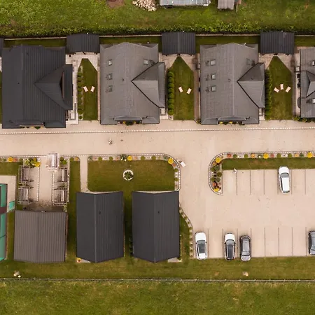 Przy Termach Apartamenty, Pokoje - Podgrzewany Basen, Hydromasaz I Tylko 70M Termy Frühstückspension