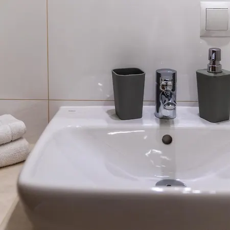 Przy Termach Apartamenty, Pokoje - Podgrzewany Basen, Hydromasaz I Tylko 70M Termy 3*