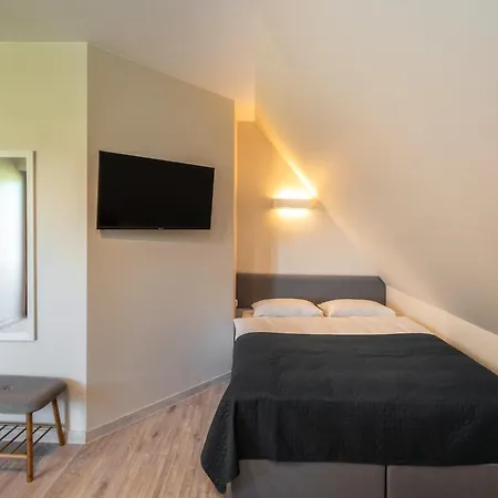 Przy Termach Apartamenty, Pokoje - Podgrzewany Basen, Hydromasaz I Tylko 70M Termy Oda ve Kahvaltı