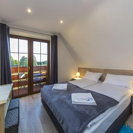 Frühstückspension Przy Termach Apartamenty, Pokoje - Podgrzewany Basen, Hydromasaz I Tylko 70M Termy 3*