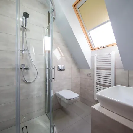 Przy Termach Apartamenty, Pokoje - Podgrzewany Basen, Hydromasaz I Tylko 70M Termy Frühstückspension